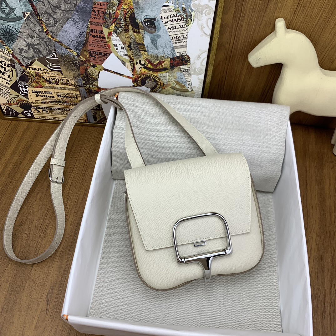 에르메스 델라 카발레리아 미니 앱송 나타